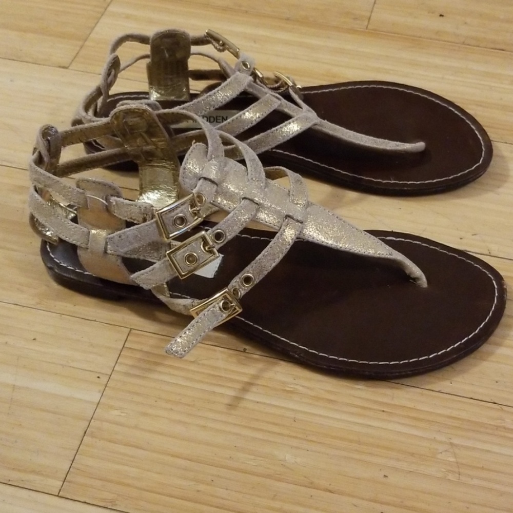 Steve Madden Sandals  US 6.5